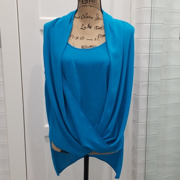 Vince Camuto Tops - Vince Camuto flowy wrap-front blouse